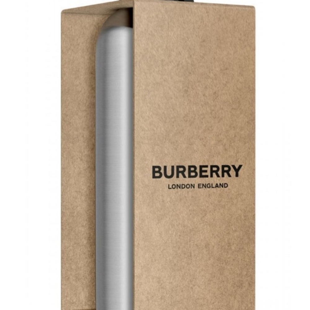 BURBERRY:  Beauty Metal Water Bottle